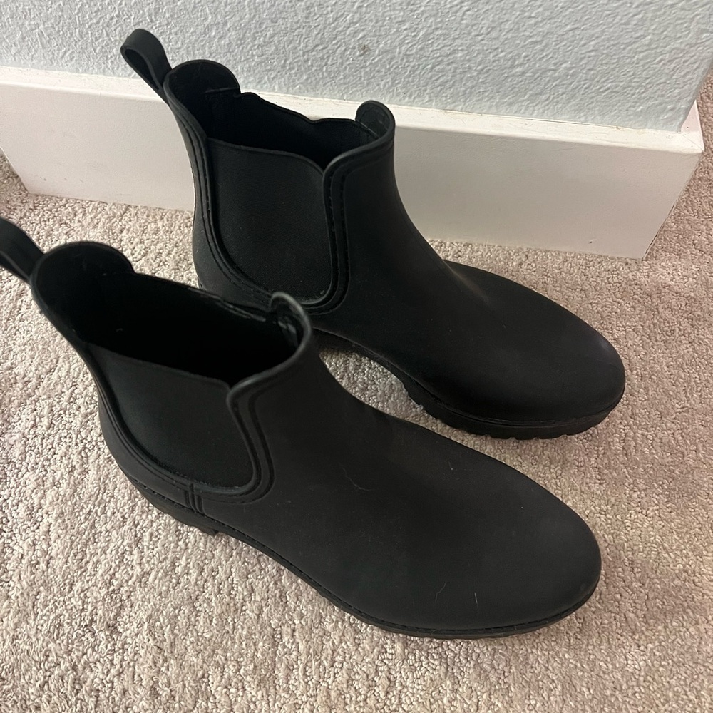 Black rain boots!